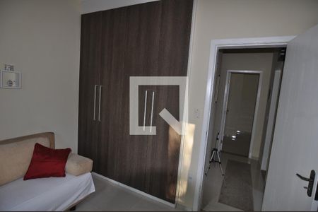 Casa de condomínio à venda com 173m², 3 quartos e 1 vagaQuarto 1 - Armários