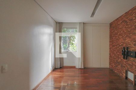 Sala de TV de apartamento para alugar com 4 quartos, 220m² em Santo Antônio, Belo Horizonte