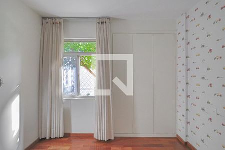 Apartamento para alugar com 220m², 4 quartos e 2 vagasQuarto 2