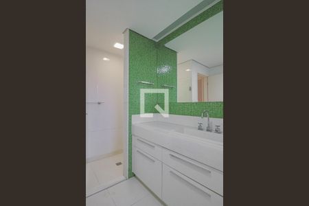 Apartamento para alugar com 220m², 4 quartos e 2 vagasBanheiro Corredor 