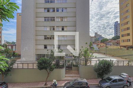 Apartamento para alugar com 220m², 4 quartos e 2 vagasVista do Quarto Suíte 