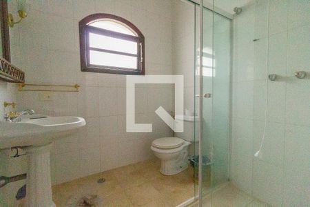 Casa à venda com 234m², 4 quartos e 1 vagaBanheiro 2