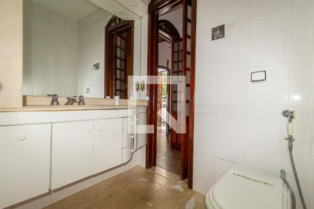 Casa à venda com 234m², 4 quartos e 1 vagaBanheiro Suíte 