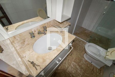 Casa à venda com 234m², 4 quartos e 1 vagaBanheiro 3