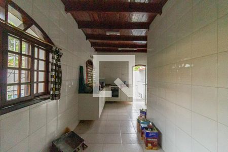 Casa à venda com 234m², 4 quartos e 1 vagaCozinha 