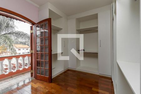 Casa para alugar com 280m², 4 quartos e 6 vagas Casa para alugar com 280m², 4 quartos e 6 vagasCloset da Suíte 1