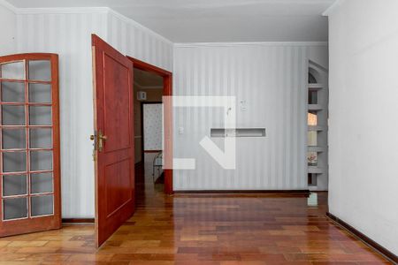 Casa para alugar com 280m², 4 quartos e 6 vagas Casa para alugar com 280m², 4 quartos e 6 vagasSuíte 1