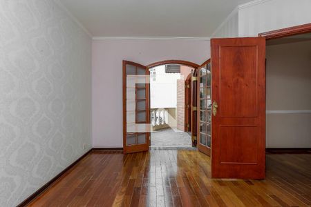 Casa para alugar com 280m², 4 quartos e 6 vagas Casa para alugar com 280m², 4 quartos e 6 vagasSuíte 1