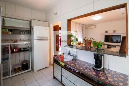 Casa para alugar com 200m², 2 quartos e sem vaga Casa para alugar com 200m², 2 quartos e sem vagaCozinha