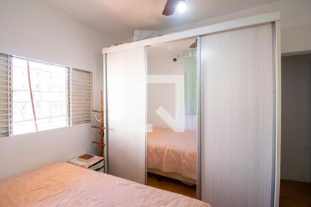 Quarto 2 de casa para alugar com 2 quartos, 200m² em Cavalhada, Porto Alegre