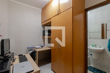 Casa à venda com 210m², 4 quartos e 4 vagasQuarto de Serviço/Escritório