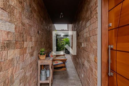 Casa à venda com 210m², 4 quartos e 4 vagasEntrada