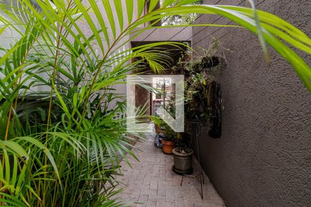 Casa à venda com 210m², 4 quartos e 4 vagasEntrada