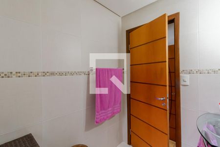 Casa à venda com 210m², 4 quartos e 4 vagasBanheiro da Suíte