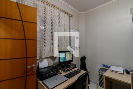 Casa à venda com 210m², 4 quartos e 4 vagasQuarto de Serviço/Escritório