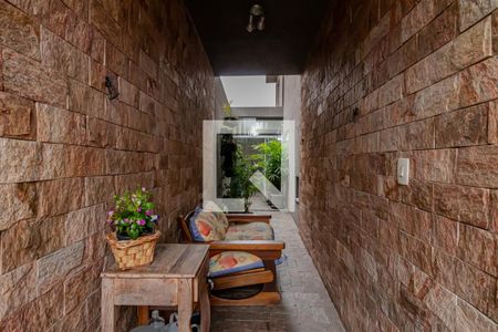 Casa à venda com 210m², 4 quartos e 4 vagasEntrada