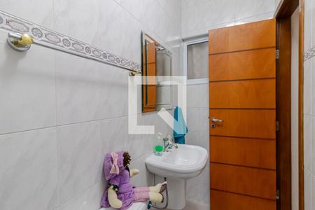 Casa à venda com 210m², 4 quartos e 4 vagasBanheiro de Serviço