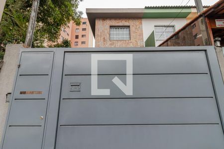 Casa à venda com 210m², 4 quartos e 4 vagasFachada