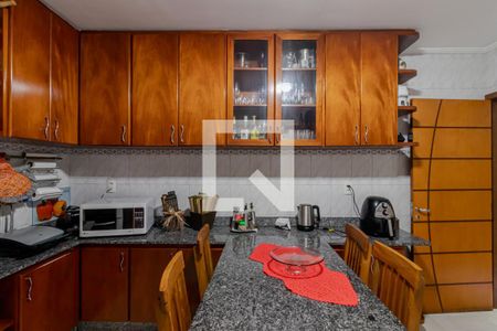 Casa à venda com 210m², 4 quartos e 4 vagasCozinha