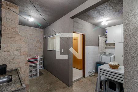 Casa à venda com 210m², 4 quartos e 4 vagasChurrasqueira