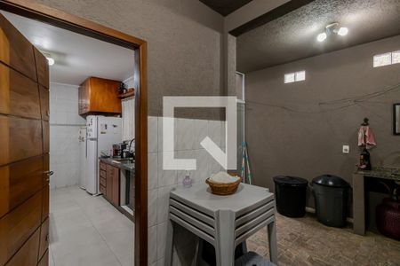 Casa à venda com 210m², 4 quartos e 4 vagasÁrea de Serviço