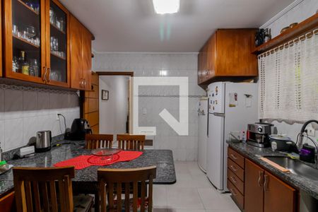 Casa à venda com 210m², 4 quartos e 4 vagasCozinha