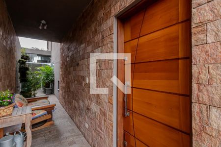 Casa à venda com 210m², 4 quartos e 4 vagasEntrada