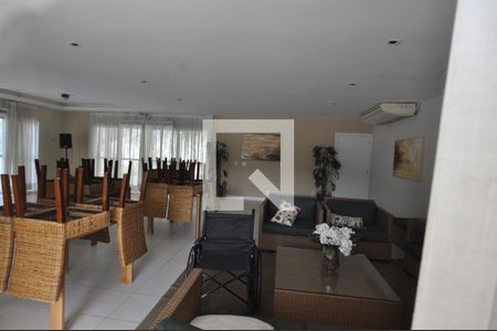 Casa à venda com 247m², 4 quartos e 4 vagasSalão de Festas