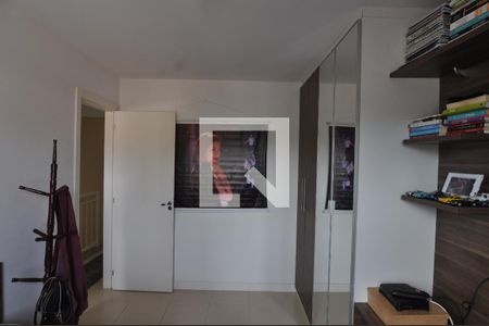 Casa à venda com 247m², 4 quartos e 4 vagasQuarto 4 - Armários