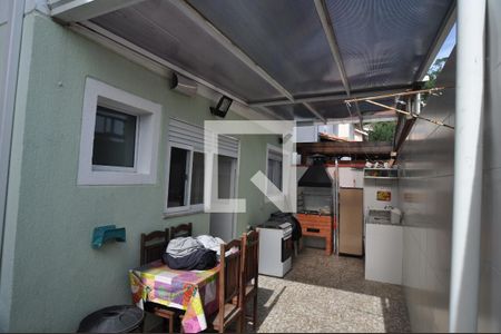 Casa à venda com 247m², 4 quartos e 4 vagasTraseira da Casa com Churrasqueira