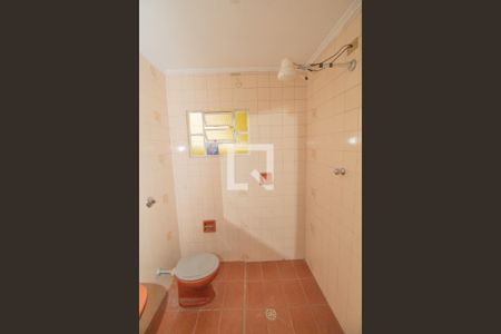 Banheiro de casa para alugar com 1 quarto, 45m² em Jardim Elba, São Paulo