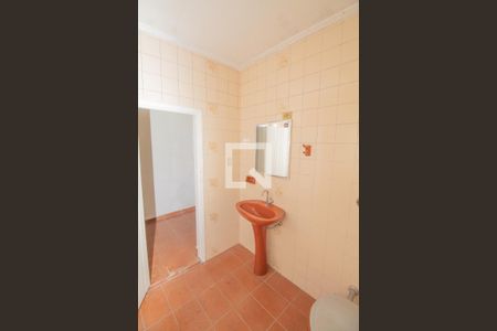 Banheiro de casa para alugar com 1 quarto, 45m² em Jardim Elba, São Paulo