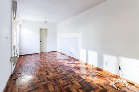 Sala/Quarto de kitnet/studio à venda com 1 quarto, 32m² em Vila Ipiranga, Porto Alegre