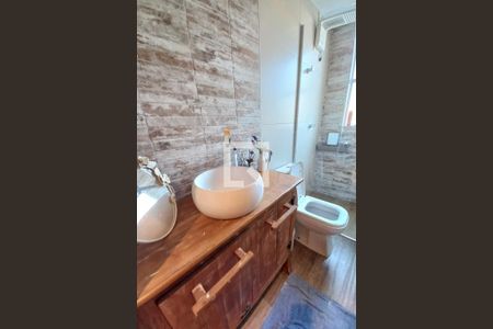 Apartamento para alugar com 85m², 3 quartos e 2 vagasBanheiro Social