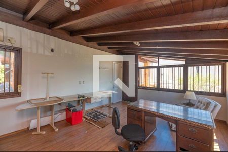 Casa à venda com 350m², 4 quartos e 4 vagas Casa à venda com 350m², 4 quartos e 4 vagasQuarto 4