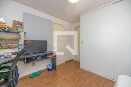 Casa à venda com 350m², 4 quartos e 4 vagas Casa à venda com 350m², 4 quartos e 4 vagasQuarto 4