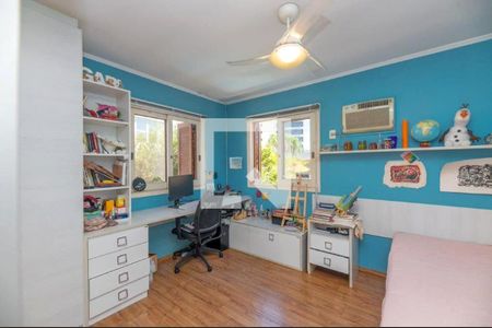 Casa à venda com 350m², 4 quartos e 4 vagas Casa à venda com 350m², 4 quartos e 4 vagasQuarto 2