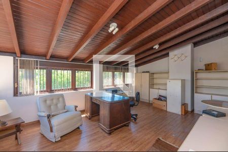 Casa à venda com 350m², 4 quartos e 4 vagas Casa à venda com 350m², 4 quartos e 4 vagasQuarto 4