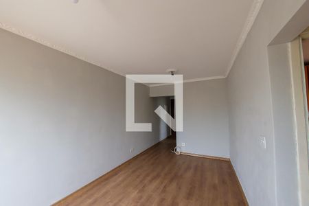 Sala de Apartamento com 2 quartos, 53m² Vila Mazzei