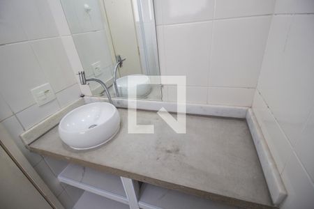 Apartamento à venda com 61m², 2 quartos e 1 vagaDetalhe do Banheiro da Suite