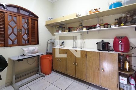 Casa à venda com 404m², 5 quartos e 4 vagasQuarto de Serviço