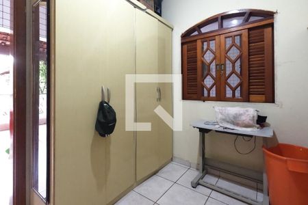 Casa à venda com 404m², 5 quartos e 4 vagasQuarto de Serviço