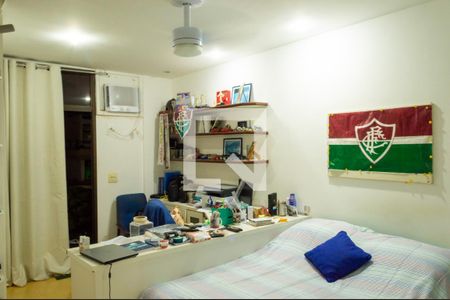 Apartamento à venda com 220m², 4 quartos e 3 vagasQuarto 4 - Suíte