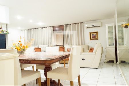 Sala de apartamento à venda com 4 quartos, 220m² em Barra da Tijuca, Rio de Janeiro