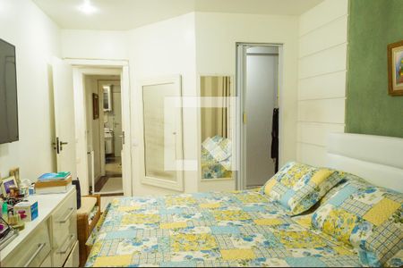 Apartamento à venda com 220m², 4 quartos e 3 vagasQuarto 2 - Suíte