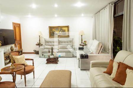Apartamento à venda com 220m², 4 quartos e 3 vagasSala