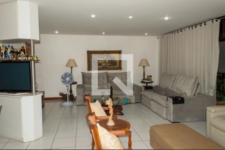 Sala de apartamento à venda com 4 quartos, 220m² em Barra da Tijuca, Rio de Janeiro