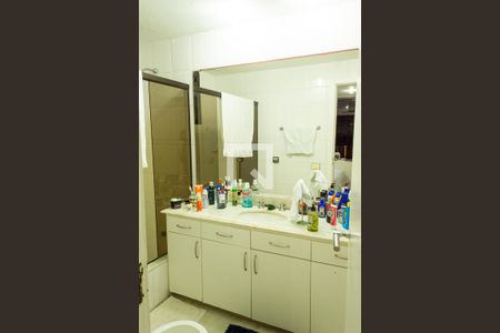 Apartamento à venda com 220m², 4 quartos e 3 vagasQuarto 4 - Suíte