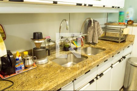 Apartamento à venda com 220m², 4 quartos e 3 vagasCozinha