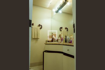 Apartamento à venda com 220m², 4 quartos e 3 vagasBanheiro Social